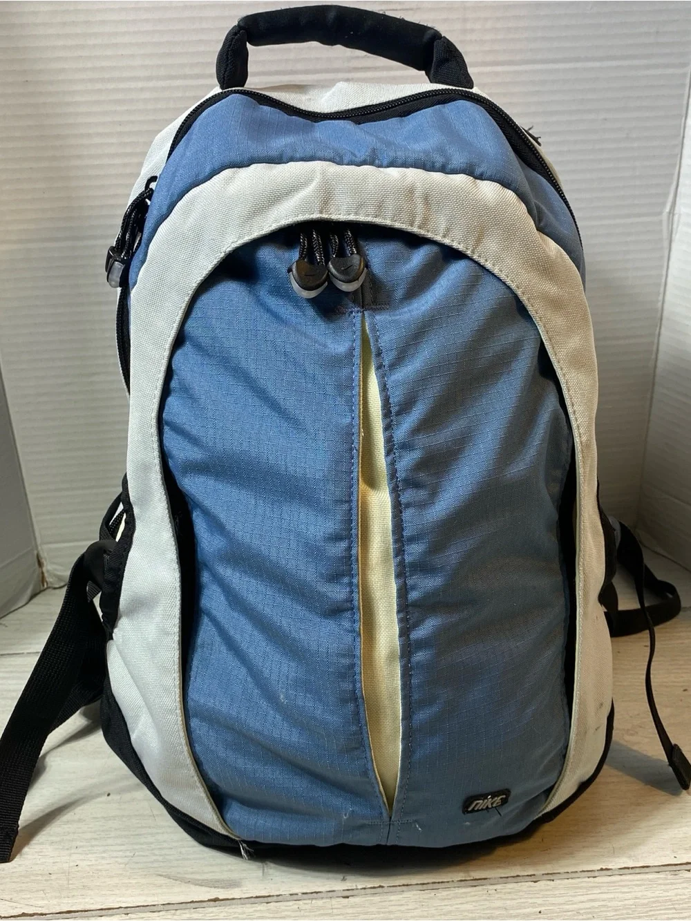Nike Classic Backpack Daypack Blue Gray White Travel Hiking Tech Pocket VTG